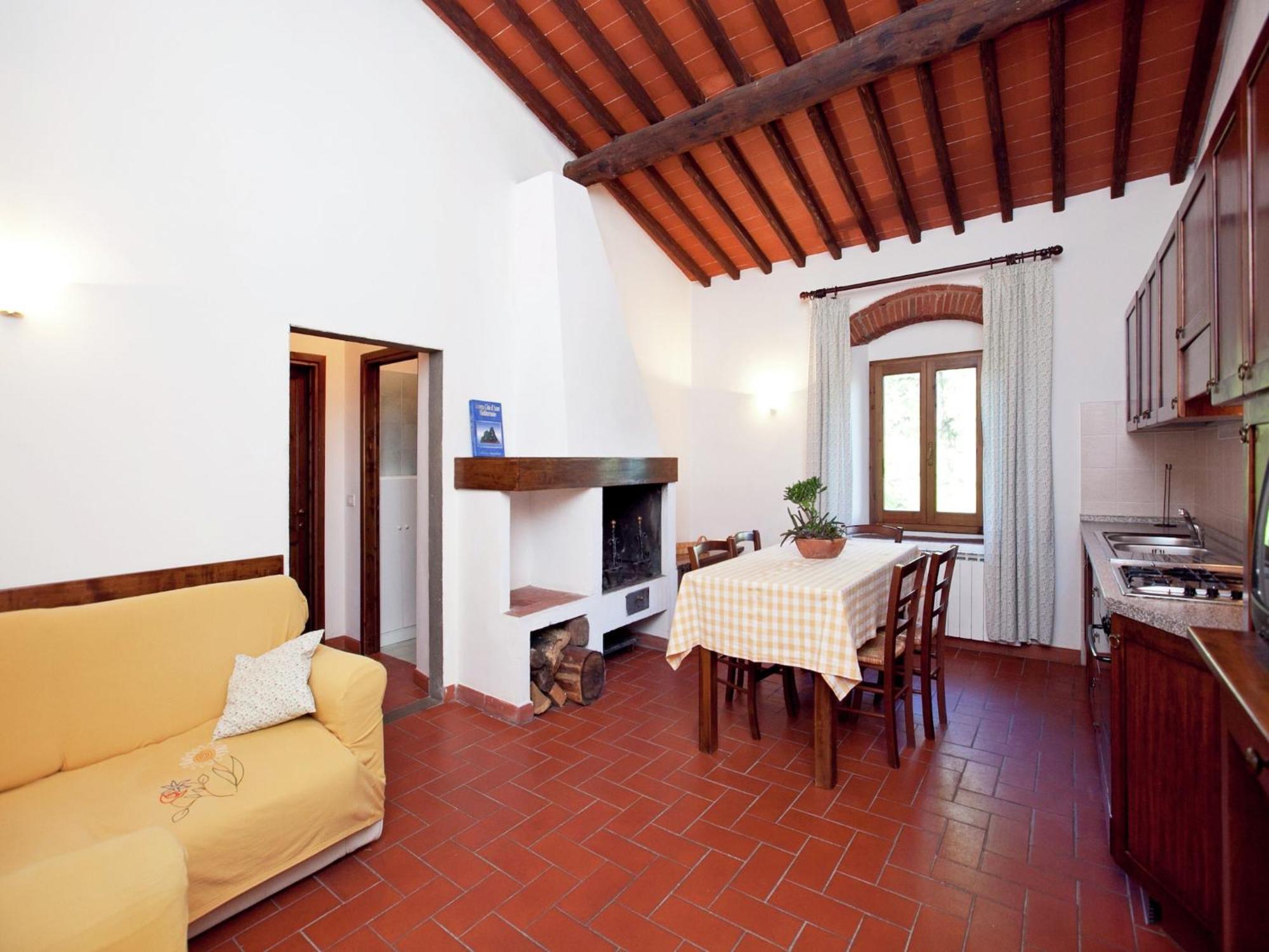 Pleasant Apartment With Swimming Pool Garden Bbq Parking Lucolena in Chianti ภายนอก รูปภาพ