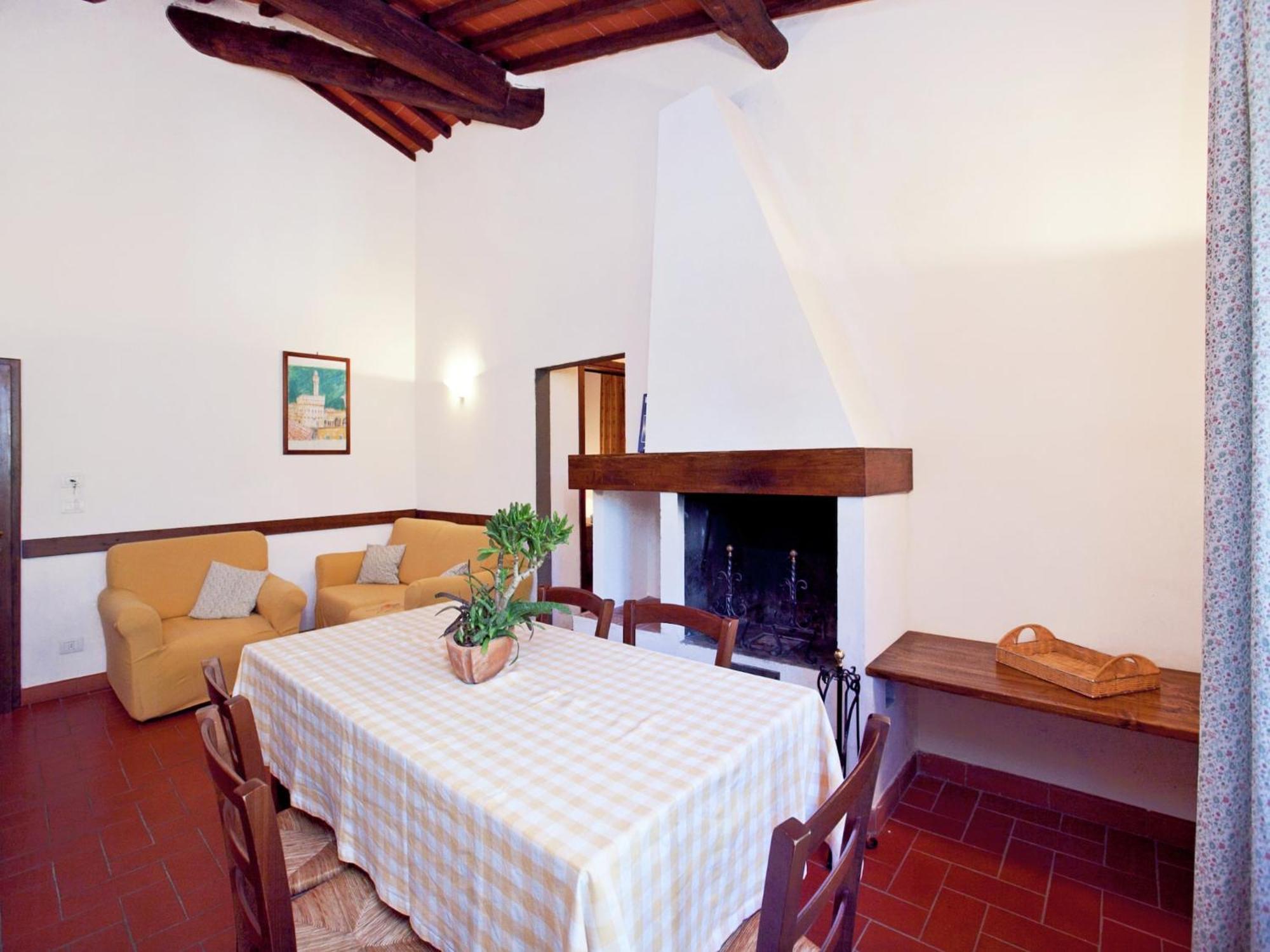 Pleasant Apartment With Swimming Pool Garden Bbq Parking Lucolena in Chianti ภายนอก รูปภาพ