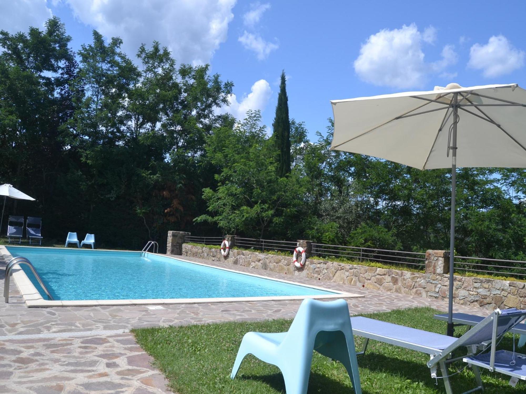 Pleasant Apartment With Swimming Pool Garden Bbq Parking Lucolena in Chianti ภายนอก รูปภาพ