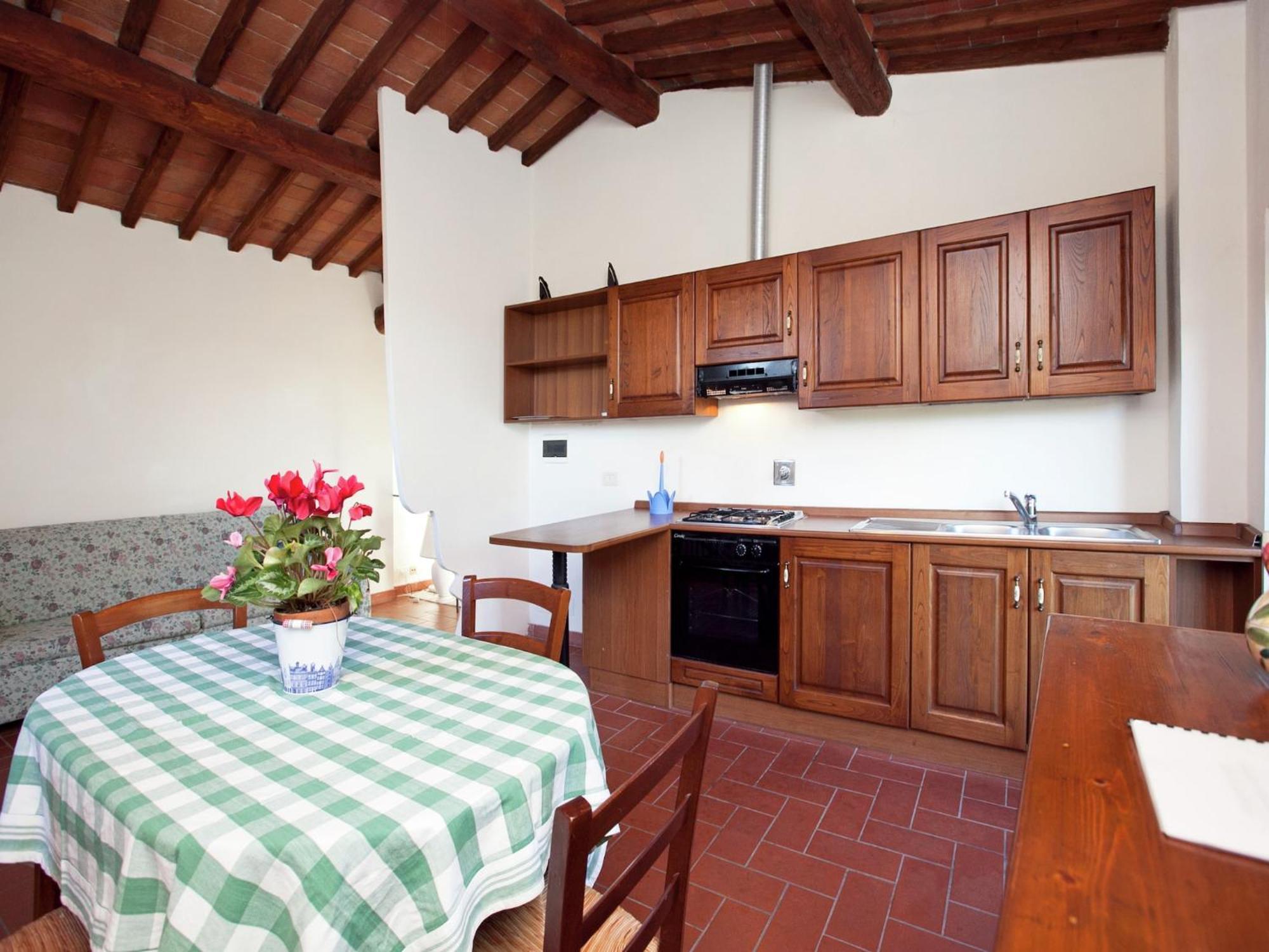 Pleasant Apartment With Swimming Pool Garden Bbq Parking Lucolena in Chianti ภายนอก รูปภาพ